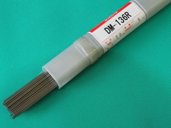 画像1: 鋳鉄用TIG溶接棒 DM-136R-本数売り リサイクルTIG棒ケース入り 日亜溶接棒 ニツコー熔材工業 (1)