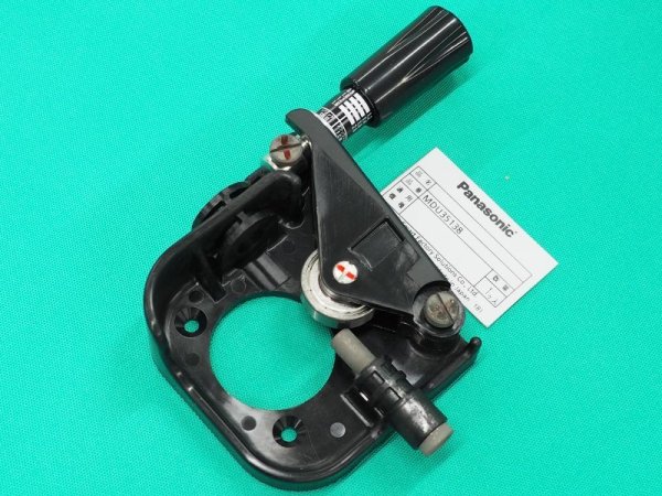 画像1: Panasonic YM358UFHK/YW-35KB3送給装置UFベース組(ワイヤーガイド式) MDU35138 (1)