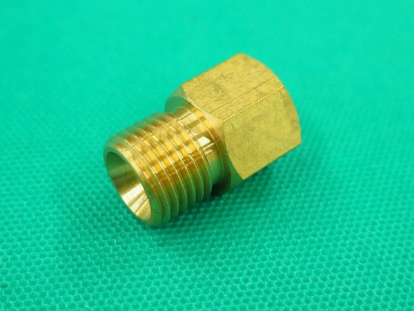画像1: アルゴン調整器用出口変換アダプターM12-P1.0メス・9/16-18UNFオス 阪口製作所 (1)