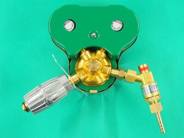 画像2: 酸素調整器 セフティゴールド-V てじめくんまもり 乾式安全器付、ゲージプロテクター付 SG-V-HMG 関東式 小池酸素工業 (2)
