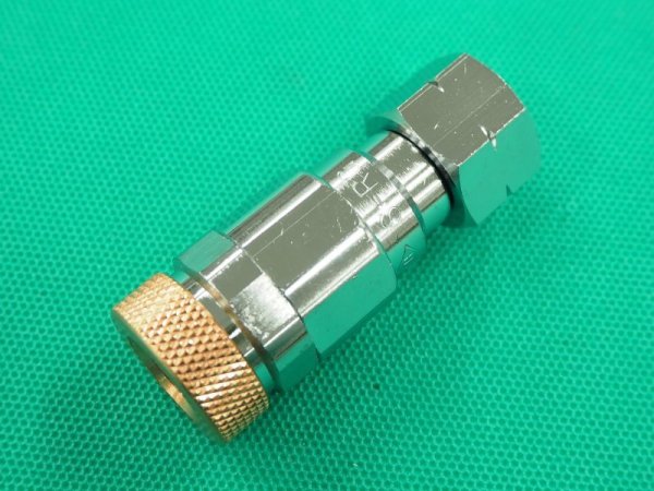 画像2: Qジョイント 可燃ガス用 ゲージ直結用ソケット S-RG 千代田精機 (2)