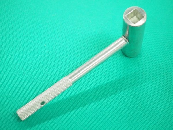 画像3: 高圧ガス容器(ボンベ)開閉用 両用T型ハンドル  (3)