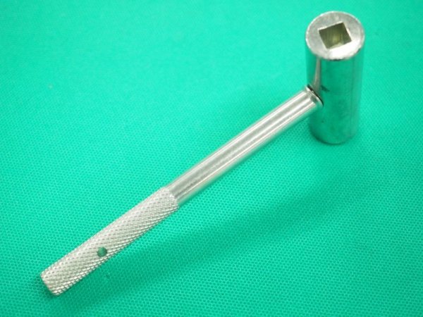 画像2: 高圧ガス容器(ボンベ)開閉用 両用T型ハンドル  (2)