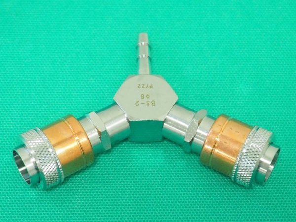 画像2: アポロコック 燃料ガス用ホース分岐ソケット(入力ホース差φ6) BS-2 小池酸素工業 (2)