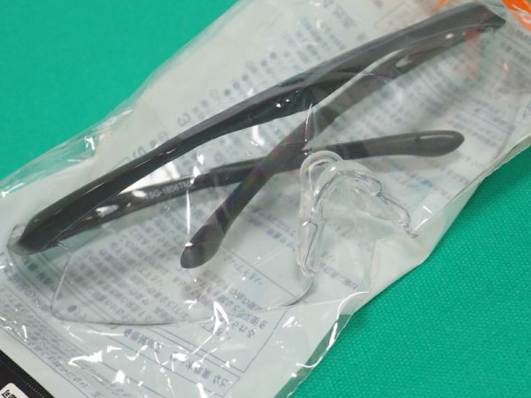 画像4: TRUSCO 一眼型安全メガネ フレームブラック レンズクリア TSG-1856TM [365-8279] (4)