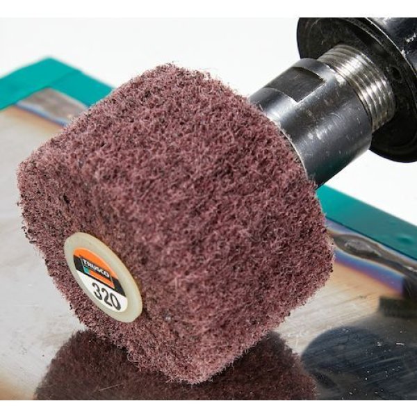 画像2: TRUSCO ナイロン軸付ホイール 外径50×厚み25×軸6 ♯240 (5個入) UFN525-240 [173-0401] (2)