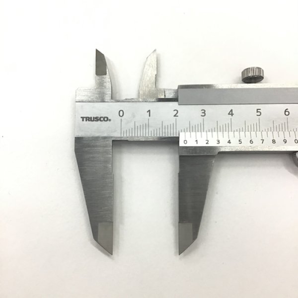 画像8: TRUSCO ユニバーサルデザイン標準型ノギス 150mm THN-15-U [415-3014] (8)
