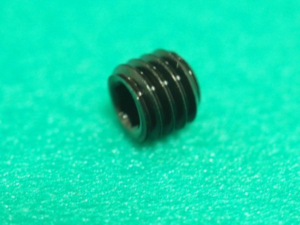 画像1: TRUSCO 六角穴付止めねじ 平先 黒染め M6×5 80本入 B63-0605 [116-2566] (1)