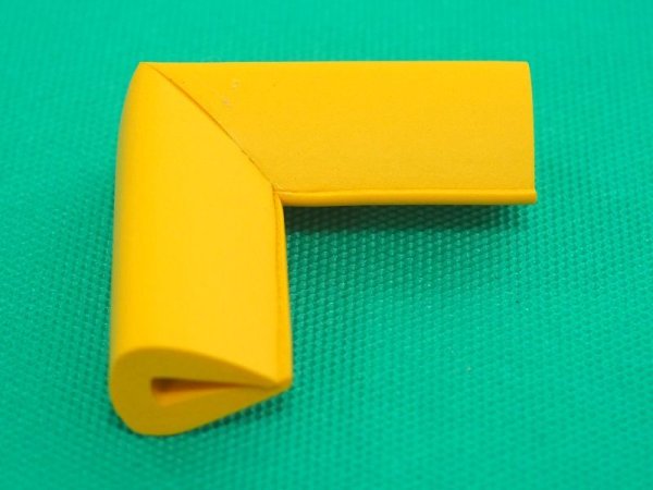 画像2: TRUSCO 安心クッション ハサミコミ型 コーナー用 幅15mm イエロー TAC-152Y [818-7048] (2)