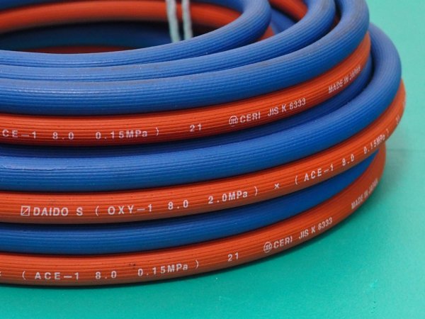 画像1: 溶断溶接用ゴムホース ツインホース（酸素ホース+アセチレンホース)  注文単位1m 5-5/6-9/8-8/8-9 (1)