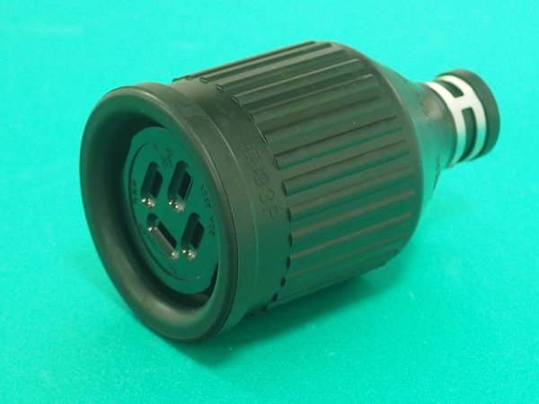 画像1: 防水ゴムコードコネクタボディ 接地3P(旧4P) 20A/250V WA3429KP パナソニック (1)