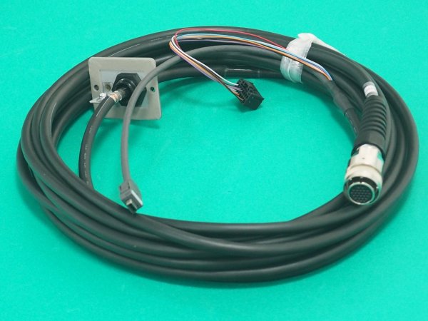 画像3: ダイヘン 純正 ロボット用 L23701B00 ティーチングペンダント制御ケーブル 8m (3)
