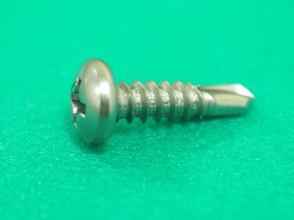 画像1: TRUSCO ドリルねじ ナベ 板金用 ステンレス M4×16 28本入 SPJ-16 [174-9129] (1)