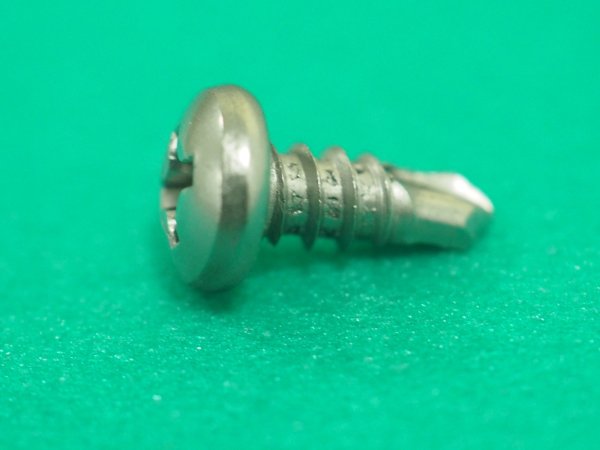 画像1: TRUSCO ドリルねじ ナベ 板金用 ステンレス M4×10 34本入 SPJ-10 [174-9102] (1)