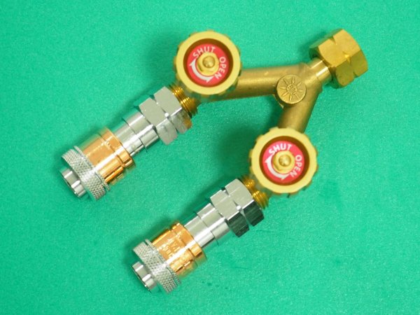画像3: アセチレン調整器用分岐管 二又バルブ YB-2 出口ワンタッチ(アポロコック)仕様  (3)