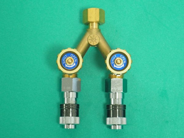 画像1: 酸素調整器用分岐管 二又バルブ YB-1 出口ワンタッチ（アポロコック）仕様 (1)