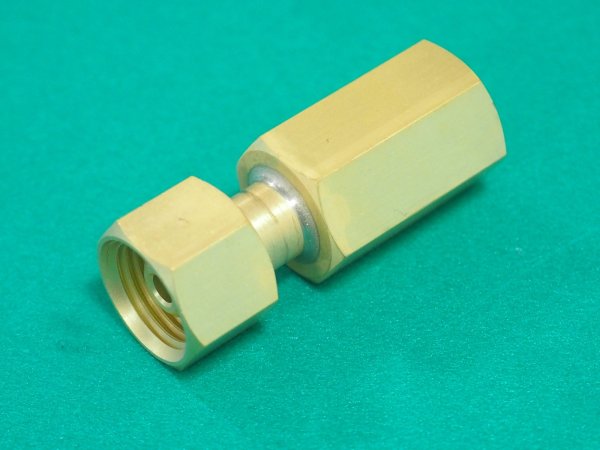 画像2: 高圧ガス継手 BS継手 メスｘメス継手 (袋ナットタイプ) TB140 M16ｘ1.5(右)メスｘRc1/4 ヤマト産業 (2)