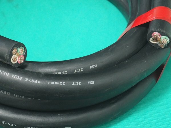 画像2: 移動用キャブタイヤケーブル（電源ケーブル ） 4芯-22㎟ 2CT4C x22SQ メートル売り  両端切りっぱなし (2)