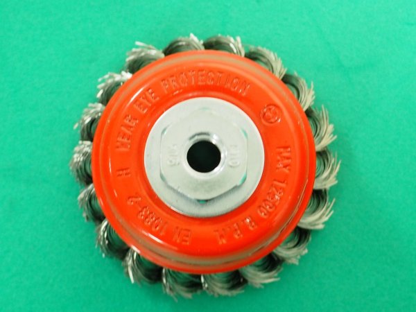 画像3: クロダブラシ バイソンひねりワイヤーカップブラシ（0.35） BS65M10-035 [324-0380] (3)