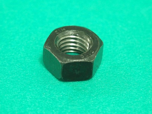 画像1: TRUSCO 六角ナット １種 S45C M12 7個入 Y221-0012 [856-0958] (1)