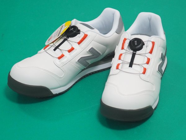 画像1: 【サイズ:24.5〜28.0】ニューバランス JSAA認定品(プロテクティブスニーカー)  BS-118 BOA 人口革製プロスニーカー Boston セーフティーブーツ セーフティーシューズ 作業靴 衝撃吸収 樹脂先芯 耐油ラバーソール 再帰反射素材 New Balance【送料無料】 (1)