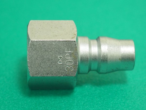 画像1: ハイカプラ 鋼鉄製 (おねじ取付用プラグ) 相手側R3/8インチ 耐圧力2.0Mpa 30PF STEEL (00286) 日東工器  (1)