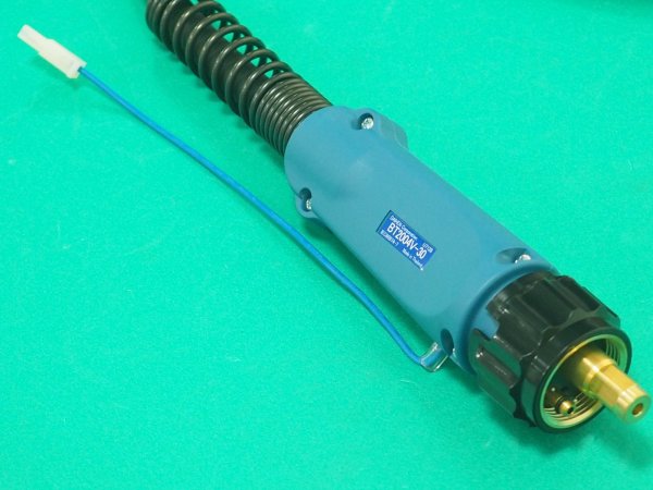 画像2: ダイヘンブルートーチIV 小型ハンドルタイプ  低スパッタ溶接用トーチ (電圧検出線付) 200A BT2004V-30 3m (2)
