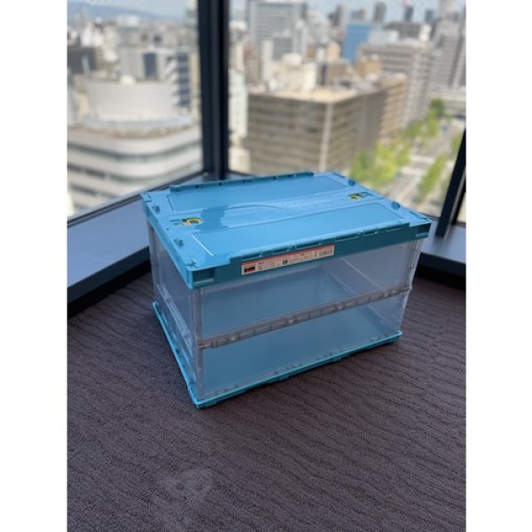 画像7: TRUSCO 薄型折りたたみ コンテナ オリコン スケルコン 50L ロックフタ付 透明ブラック  ブルーツートン TSK-C50B(BT) [207-3369] (7)