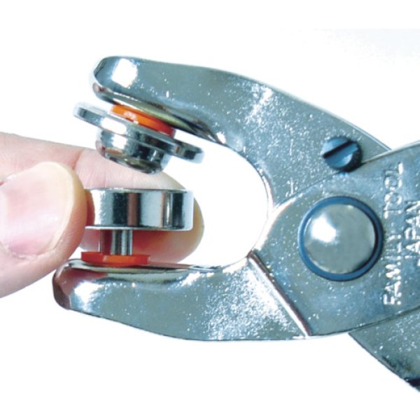 画像2: TRUSCO THP-PHSET8 両面ハトメプライヤーセット プライヤー型 8mmセット(ハトメパンチ本体・アルミハトメ・コマ・ポンチ・下敷き付) [257-2187] (2)