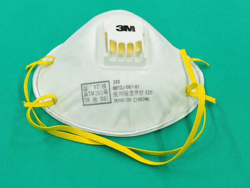 3Ｍ(TM) 使い捨て式防じんマスク 1箱(10枚入) 8812J-DS1 溶接用品プロショップ サンテック