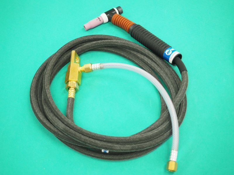 Tig トーチ 200 A. 3.8 メートル 新品