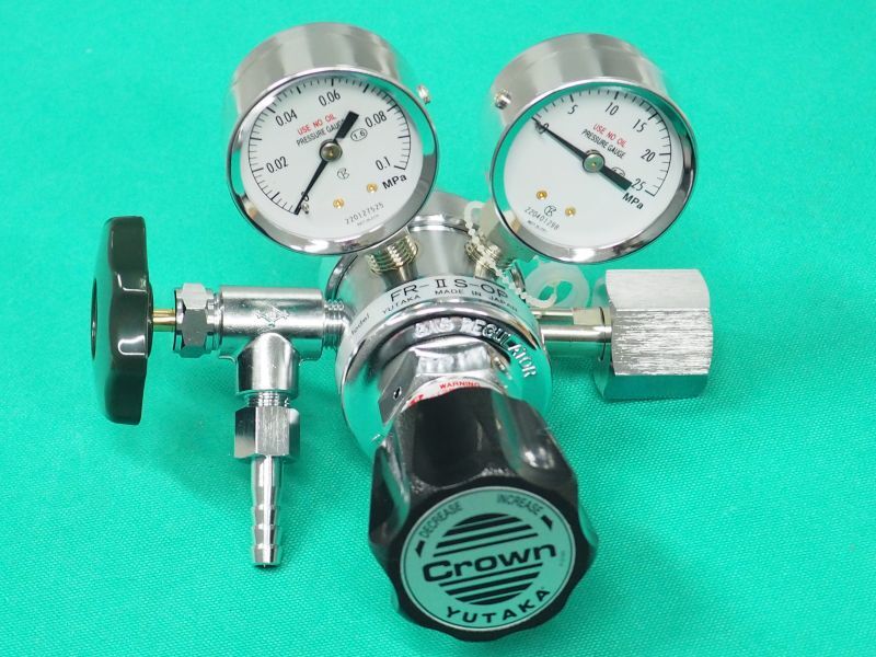 ボンベ取付型二段式圧力調整器 窒素ガス FR-IIS-OP 低圧側圧力計選択