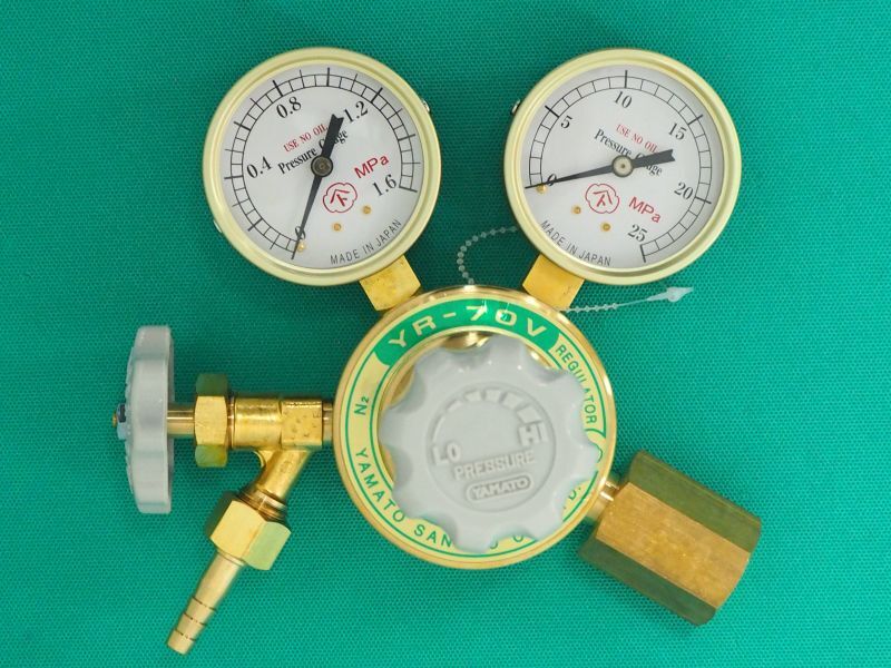 訳ありセール 汎用小型圧力調整器 ＹＲ−90Ｆ 流量計付 YR90FARTRC 溶接用品・ガス調整器 通販